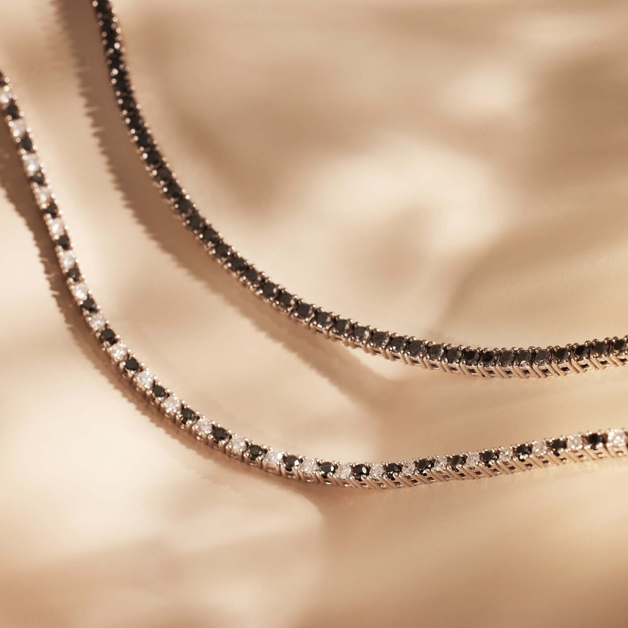 Isabel Bernard De la Paix Cecile 14 karat white gold tennis bracelet with black diamond 1.47 carat