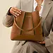 Isabel Bernard Femme Forte Macie sac d'épaule en cuir de veau cognac