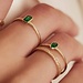 Isabel Bernard Baguette Olivia 14 karaat gouden ring met groene zirkonia steen