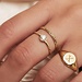 Isabel Bernard Baguette Genevieve 14 karaat gouden ring met witte zirkonia steen