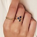 Isabel Bernard Baguette Nila 14 karaat gouden ring met blauwe zirkonia steen