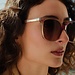 Isabel Bernard La Villette Raison transparant beige gafas de sol cuadradas con lentes marrones degradados