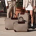 Isabel Bernard Du Louvre Clarice taupe weekendtaske medium (54L)