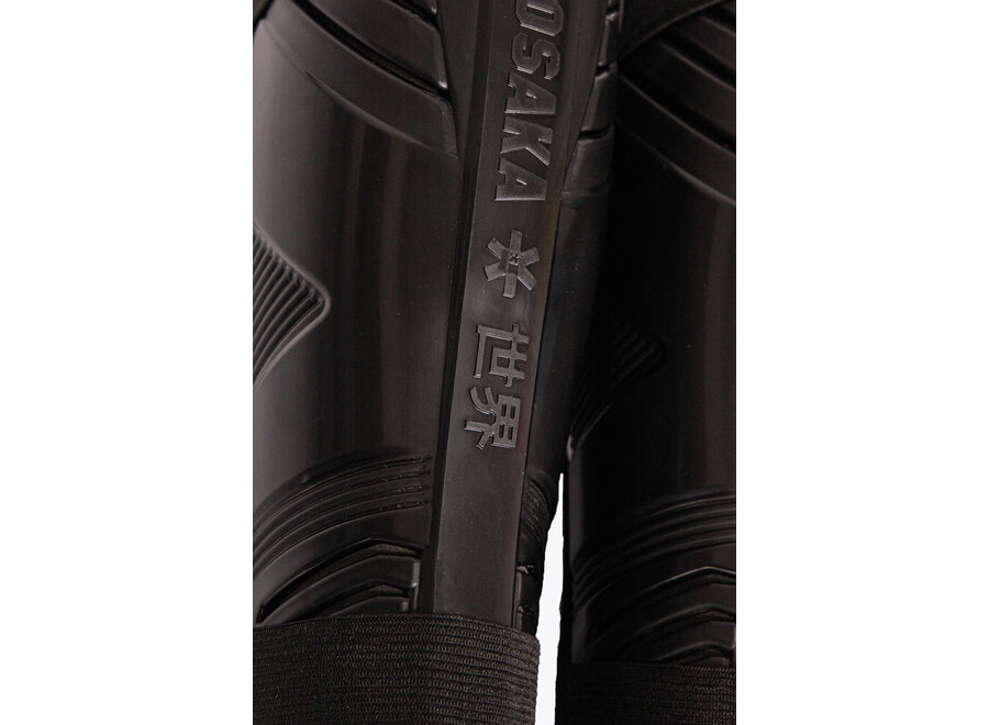 Shinguard Iconic Black