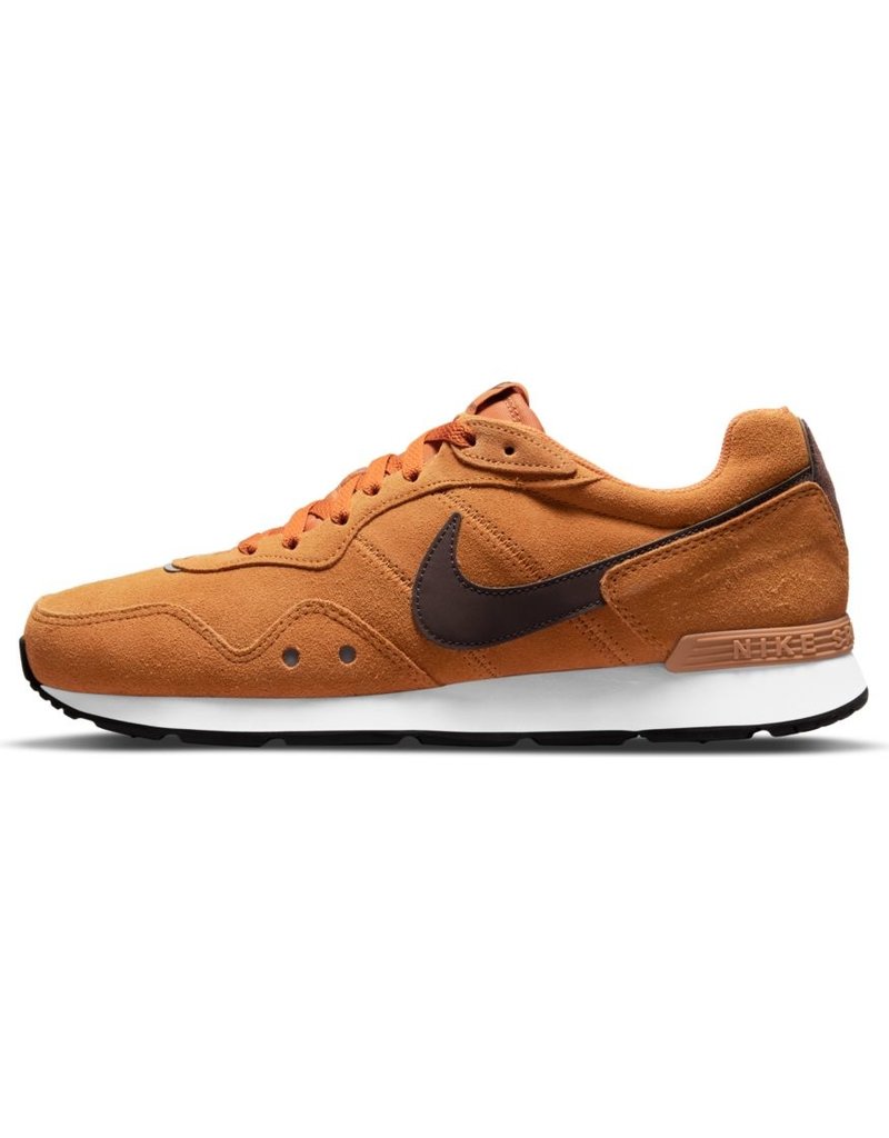 Nike Nike Venture Runner Suede