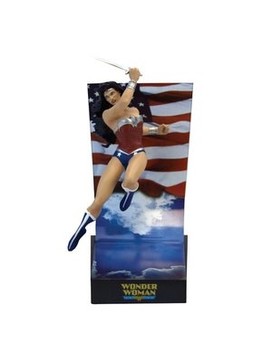 Factory Entertainment DC Comics Wonder Woman New 52 Premium Motion Statue