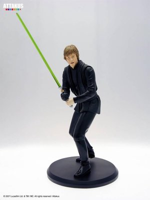 Star Wars Luke Jedi Knight Statue 3