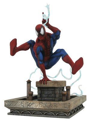 Diamond Select Toys Marvel Gallery: 90's Spider-Man PVC Statue Diamond Select