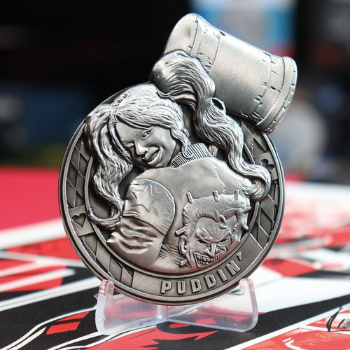 Fanattik DC Harley Quinn 30th Anniversary Metal Medallion Limited Edition to 5000 Fanattik DC Harley Quinn 30th Anniversary Metal Medallion Limited Edition to 5000