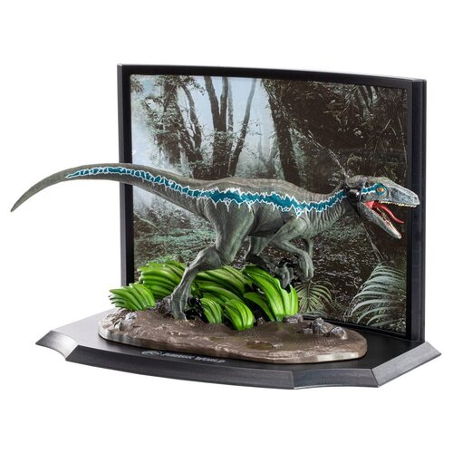 The Noble Collection Jurassic World Velociraptor Blue Diorama Noble Collection