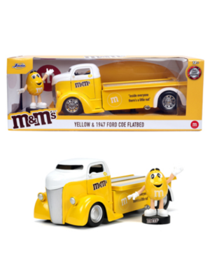 Simba Toys M&M's Yellow & 1947 Ford Coe Flatbed 1:24 Die Cast