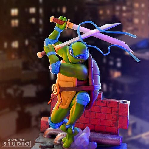 Abystyle Teenage Mutant Ninja Turtles Leonardo SFC 20cm PVC Figure
