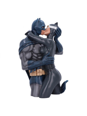 DC Comics Batman And Catwoman Kissi