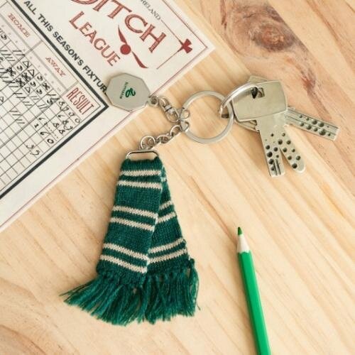 Grupo Erik Harry Potter Slytherin Scarf Keychain 12cm Grupo Erik Harry Potter Slytherin Scarf Keychain 12cm