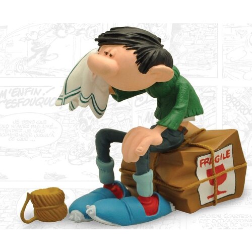 Plastoy Gaston Fragile Crate Figure Resin