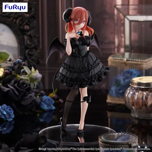 Furyu The Quintessential Quintuplets Miku Statue Bicute Dark 25cm
