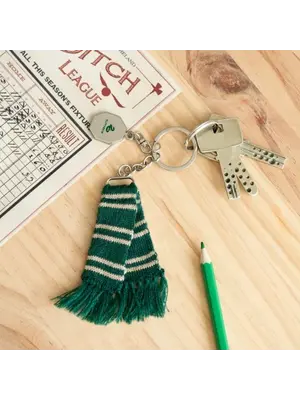 Grupo Erik Harry Potter Slytherin Scarf Keychain 12cm