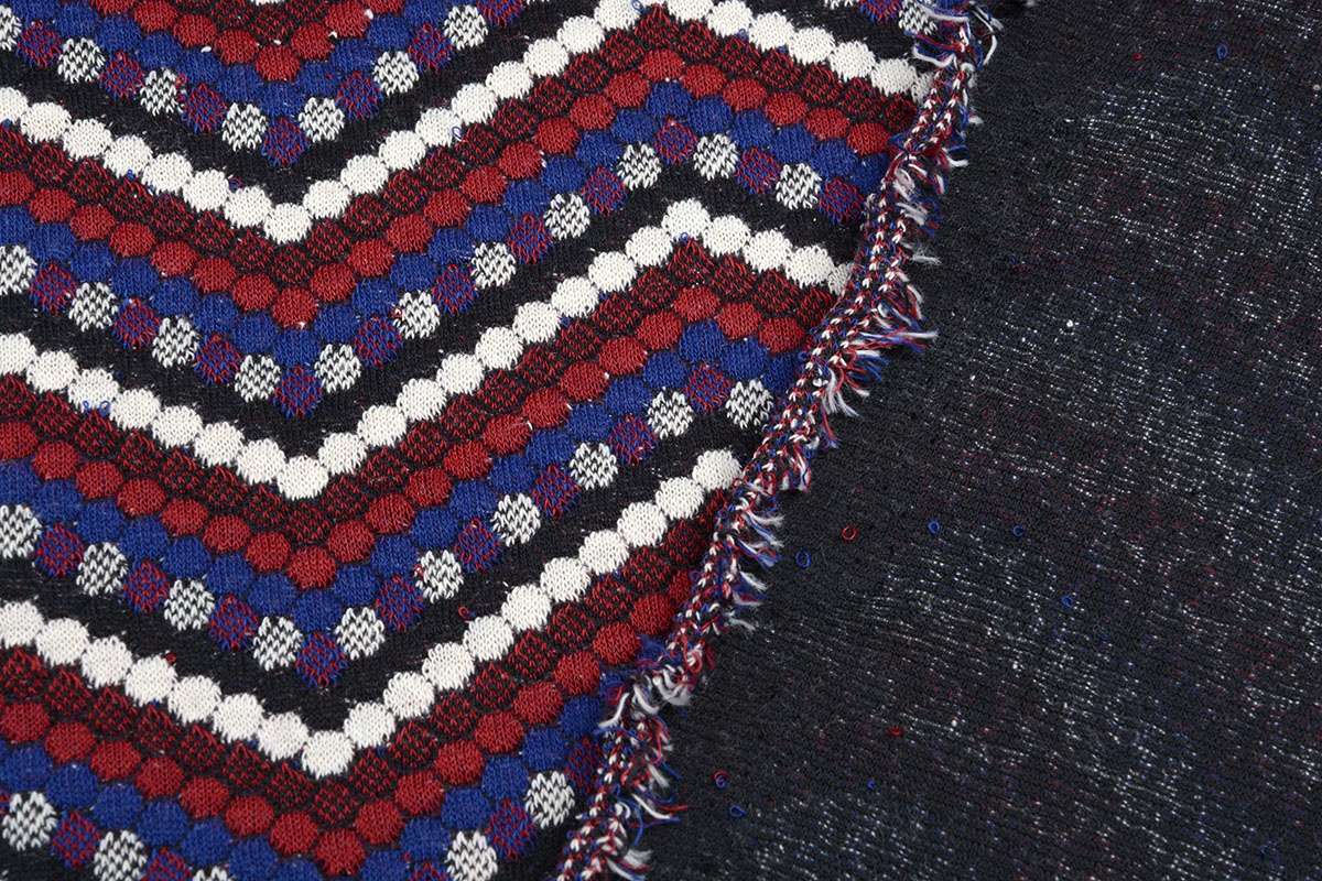 Jacquard Gestrickt Punkte Bordeaux