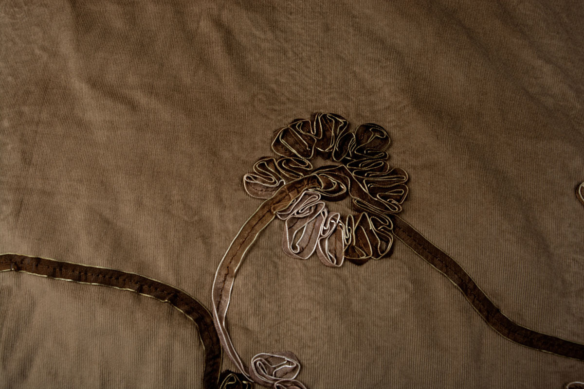 Baumwolle Corduroy Rib Blume Farbband Mokka Braun