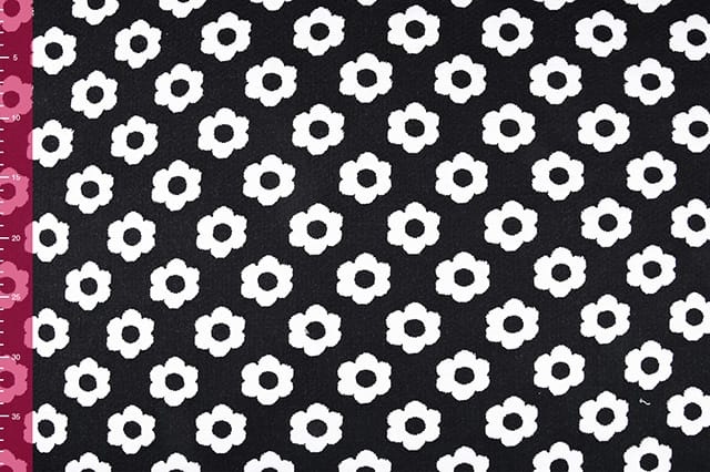 Jacquard knitted Flowers Black White