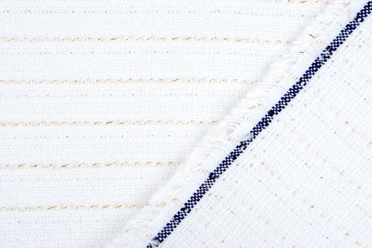 Bouclé Brillo White