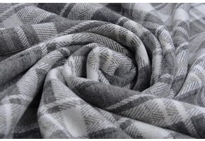 Knitted Checkered Large Berlia Gray White