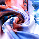 100% Viskose Digital Printed Gerbera und Rose Blue