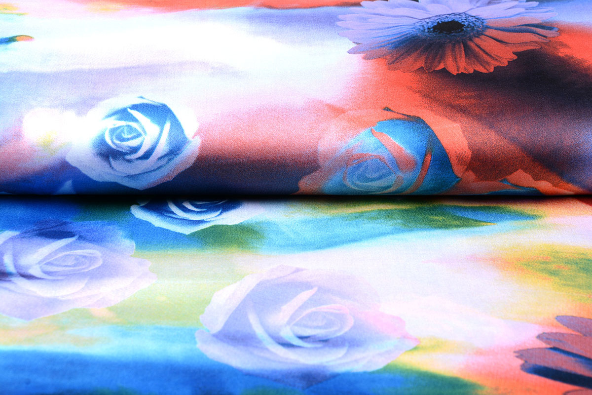 100% Viskose Digital Printed Gerbera und Rose Blue