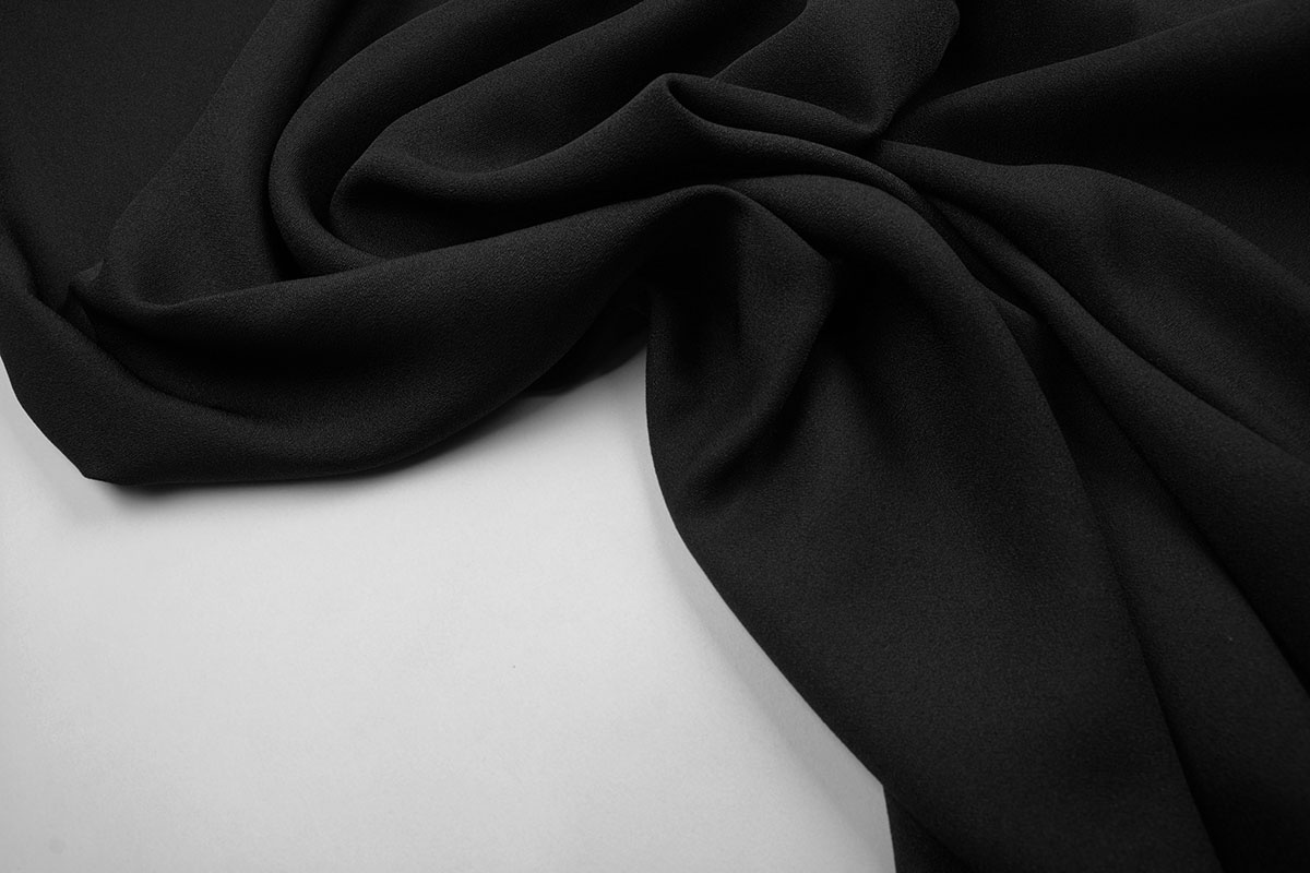 Stretch Krepp Satin 2 Seiten Schwarz