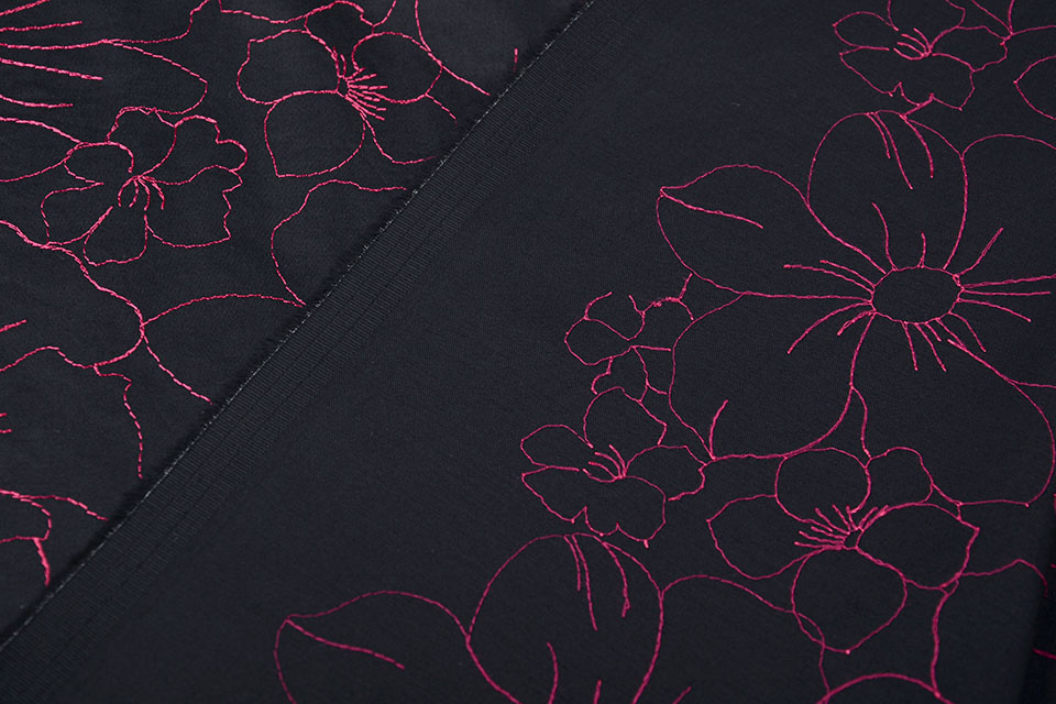 Stretch katoen Geborduurd Bloemen Zwart