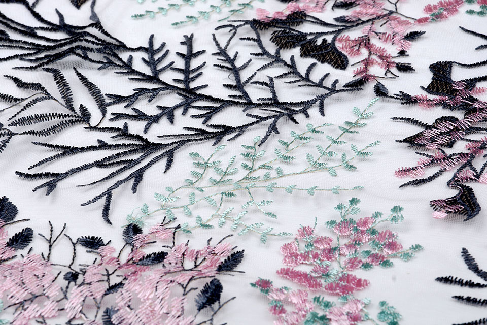 Netz bestickt Flors Grau