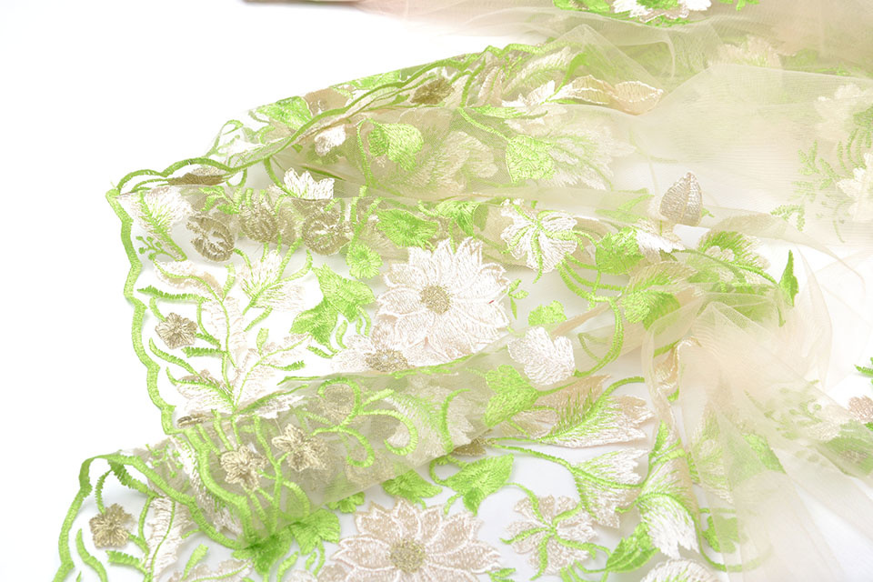 Mesh Geborduurd Lilled Lime