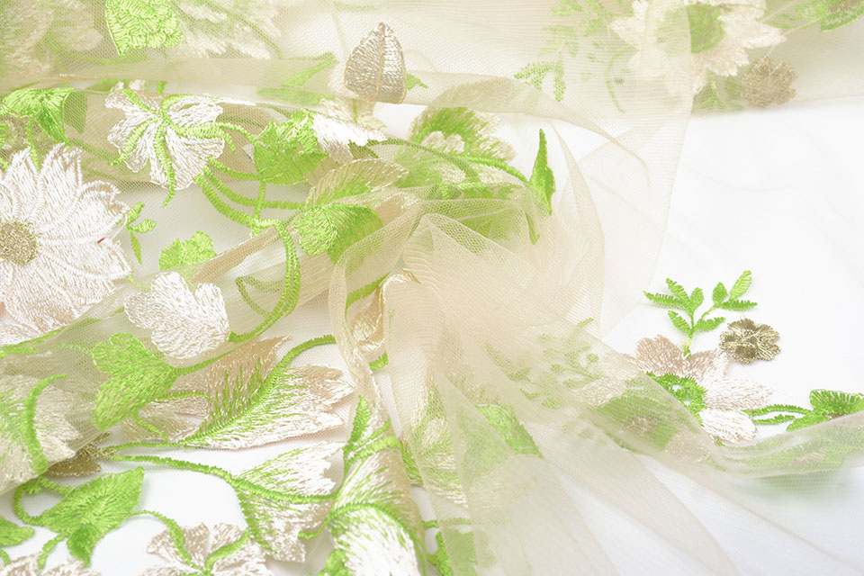Mesh Geborduurd Lilled Lime
