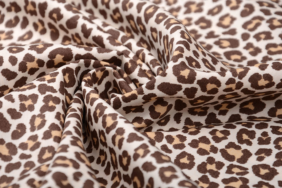 100% Baumwolle Pantherdruck Braun