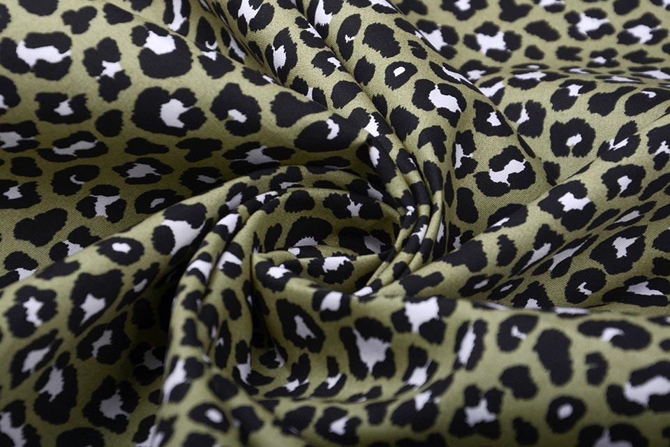 100% Katoen Panterprint Army Groen