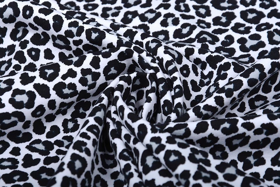 Cotton Jersey Panther Print White Grey