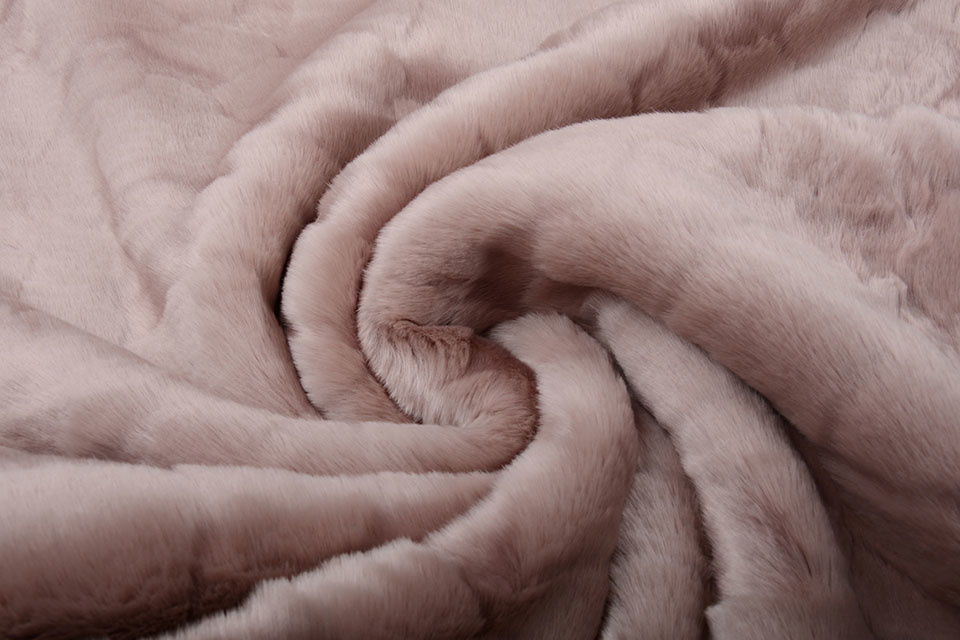 Harig Imitatie Bont Roze