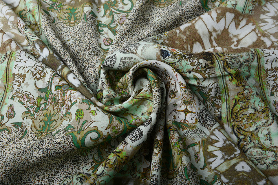 Crepe digital patchwork grün