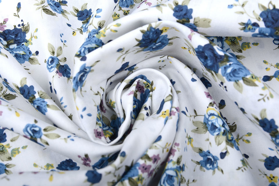 100% Cotton Florets Blue Roses White