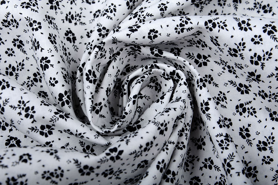 100% Cotton Primrose Black White