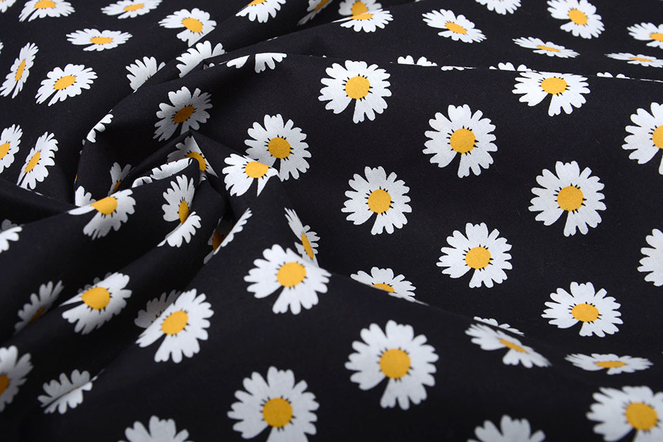 100% Cotton Margida Black White