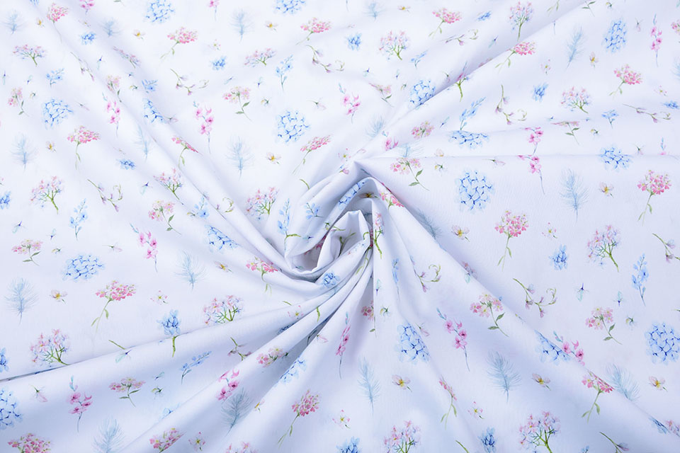 100% Digitaal Katoen Bloemen en Veren Pastel Wit