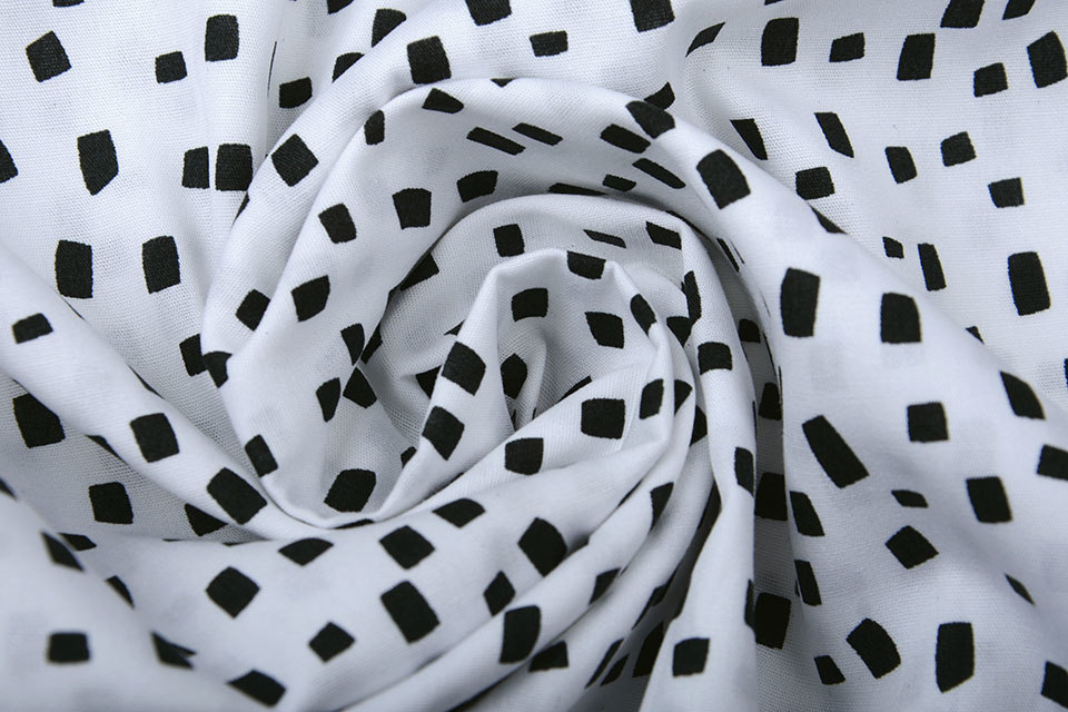 100% Digital Cotton Squares White Black