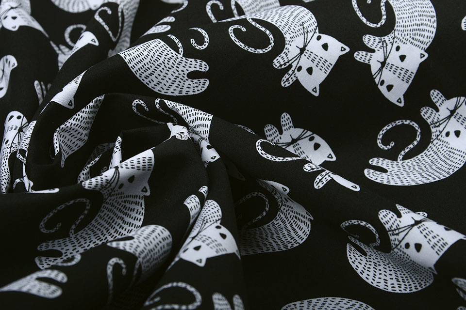 100% Digital Cotton Cat Black White