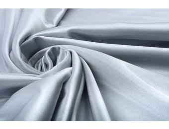 Charmeuse Futter Silber