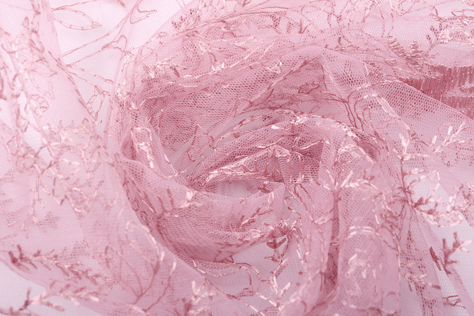 Mesh Geborduurd Ravina Oud Roze