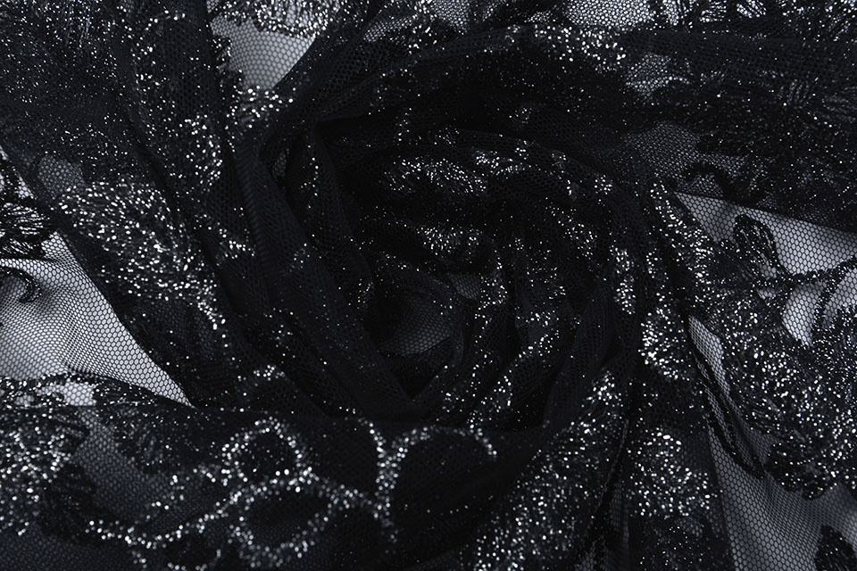 Mesh Embroidered Kanapa Black