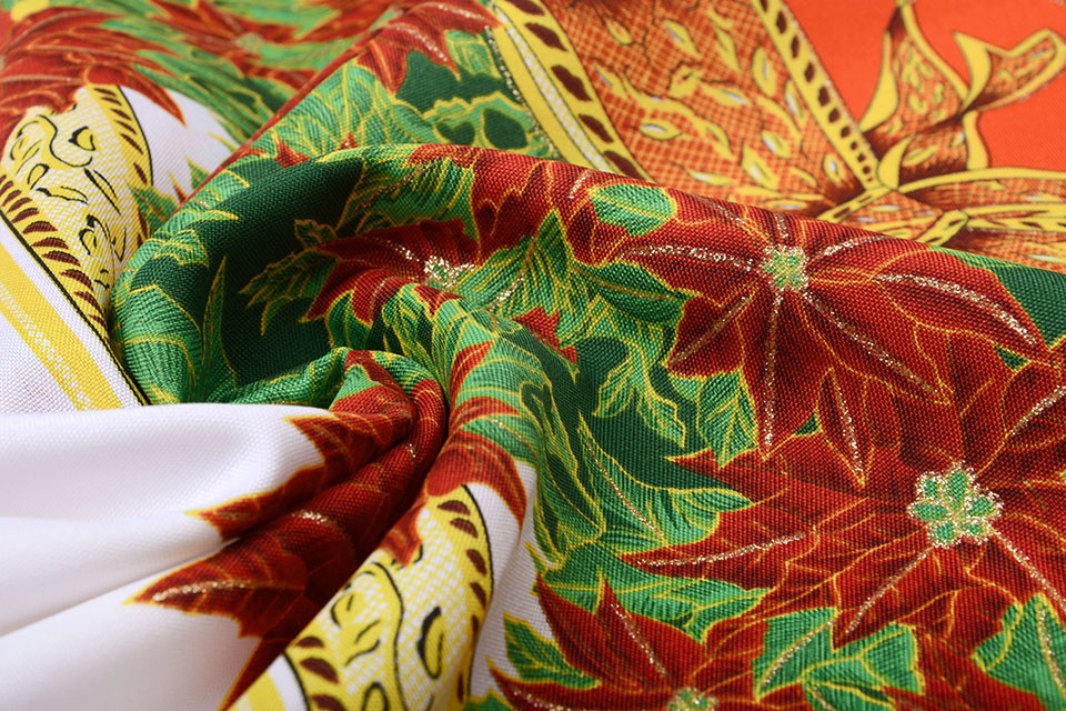 Christmas Fabric Poinsettia Red - YES Fabrics
