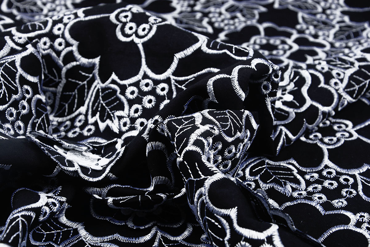 Broderie Katoen Bloemen Zwart