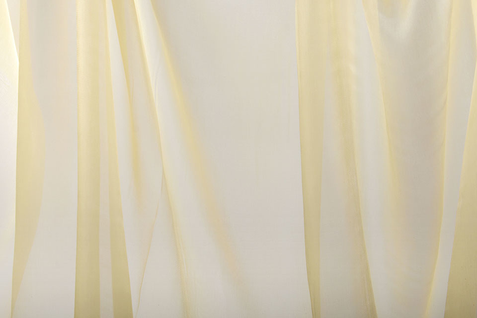 Korean Silk Licht Goud